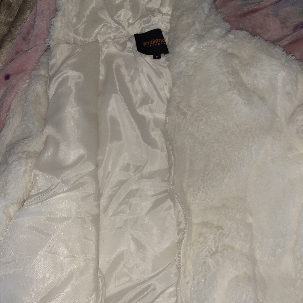 Fluffy cream white Forever21 fluffy jacket.